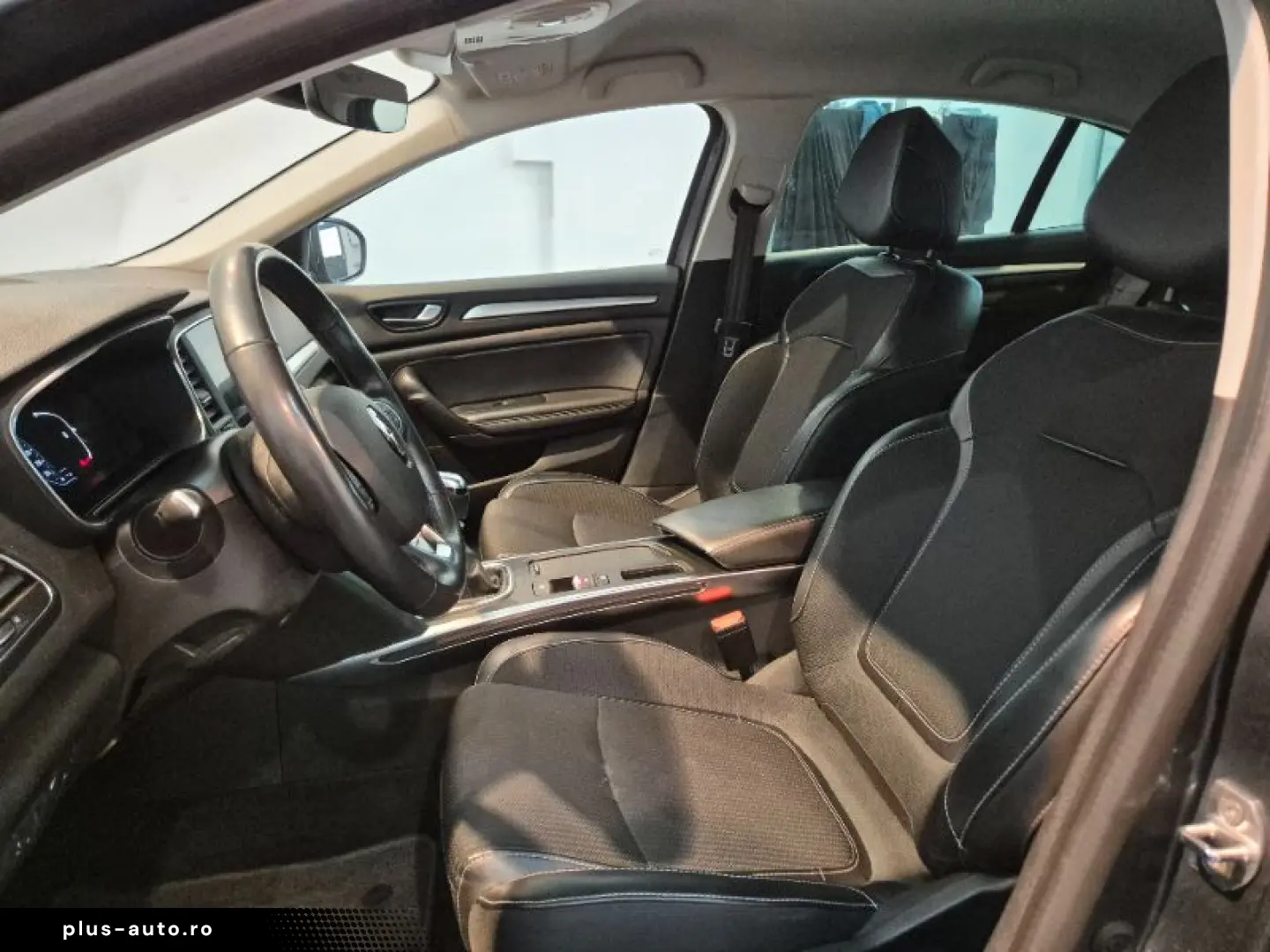 RENAULT MEGANE 1.3 TCe 140CP Intens