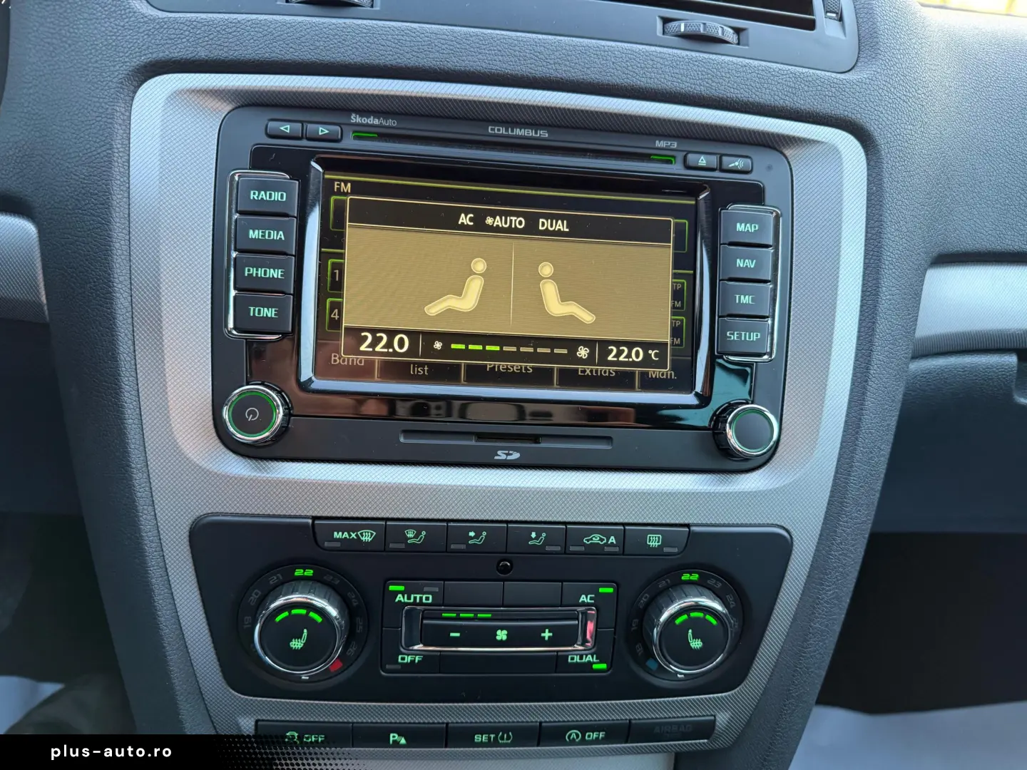 Skoda Octavia   An 2012  1 6 D