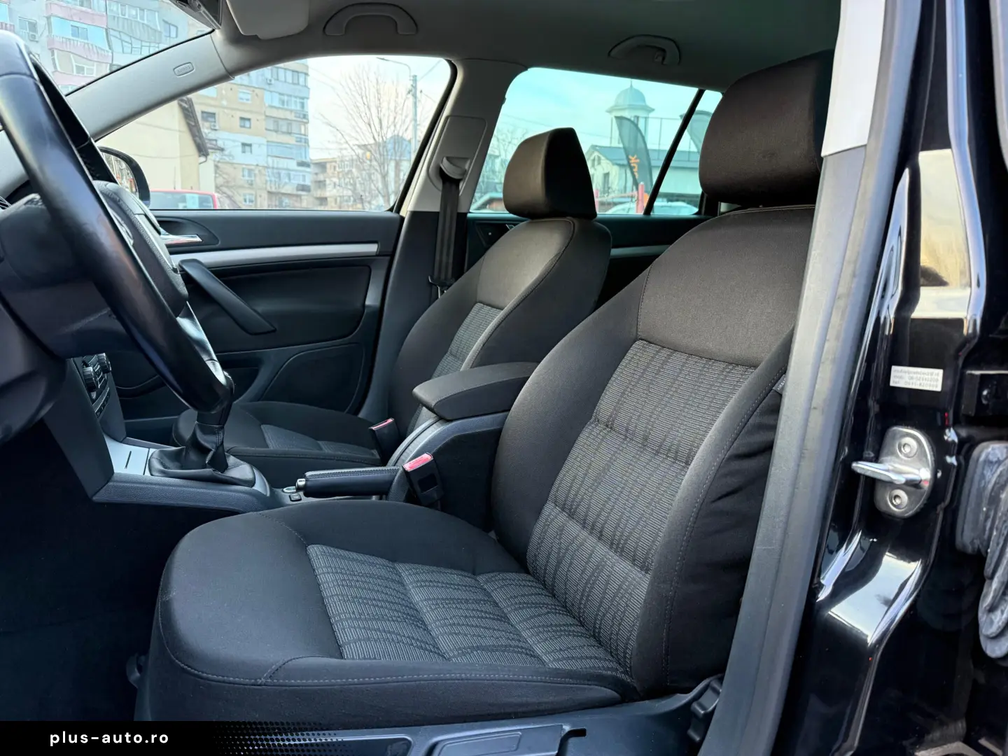 Skoda Octavia   An 2012  1 6 D