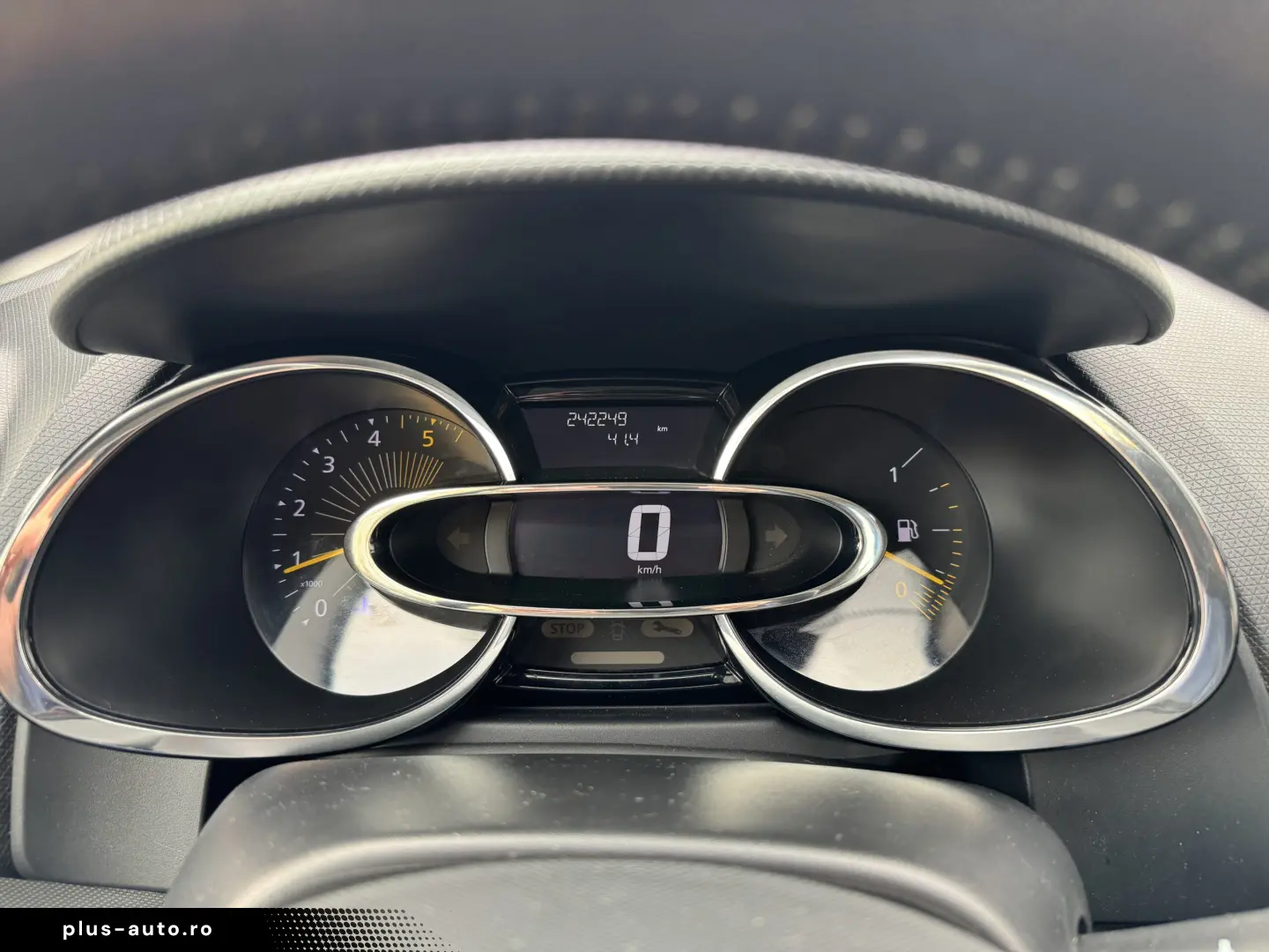 Renault Clio An 2015 1 5 DCI