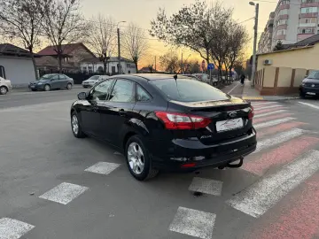 Ford Focus   An 2012  1 6 Benzina (Clasic)