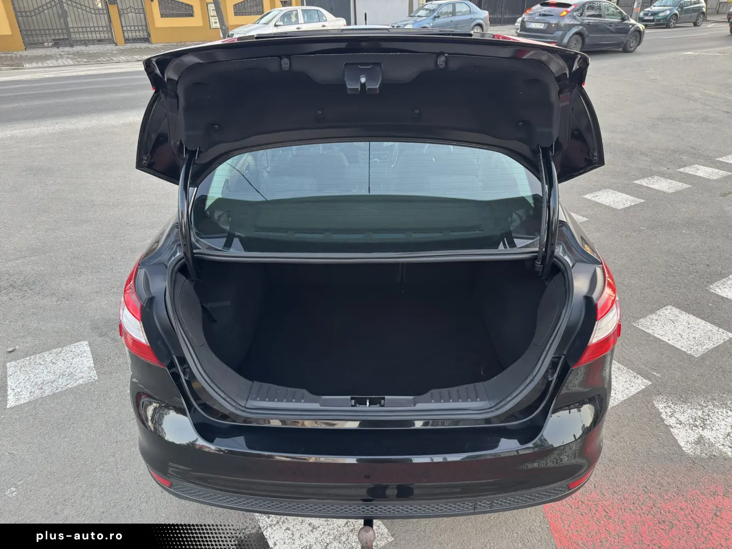 Ford Focus   An 2012  1 6 Benzina (Clasic)