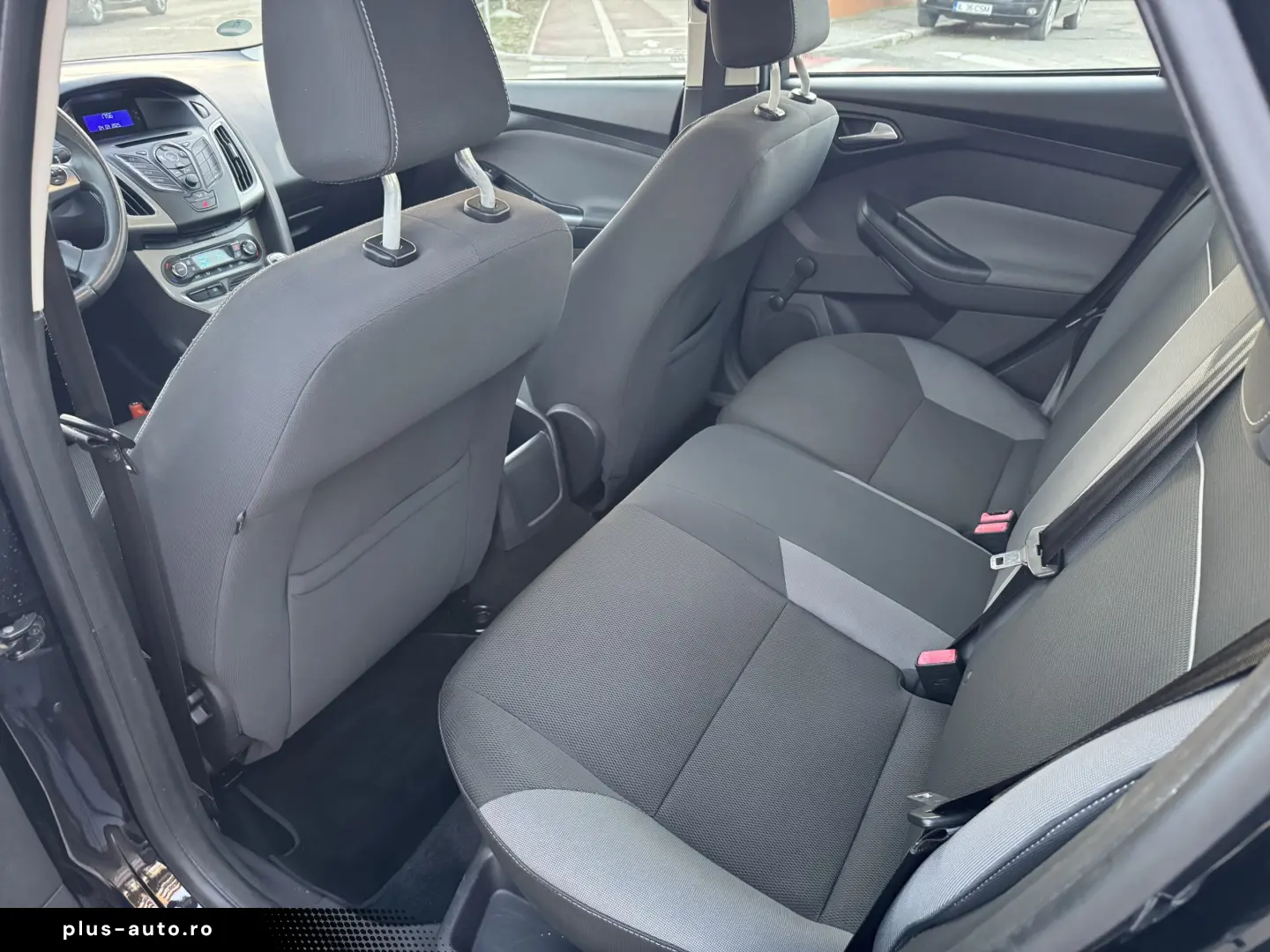 Ford Focus   An 2012  1 6 Benzina (Clasic)