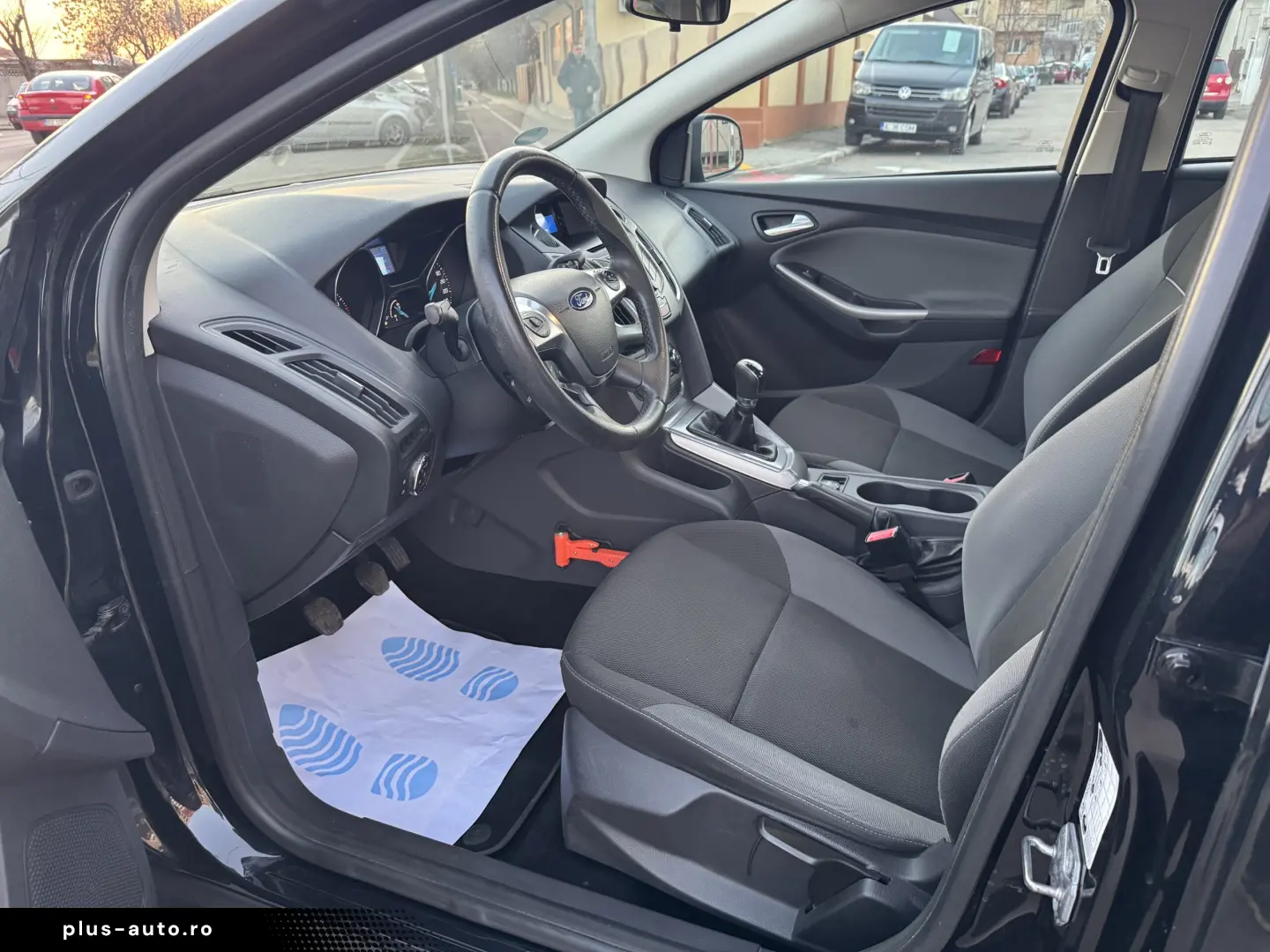 Ford Focus   An 2012  1 6 Benzina (Clasic)