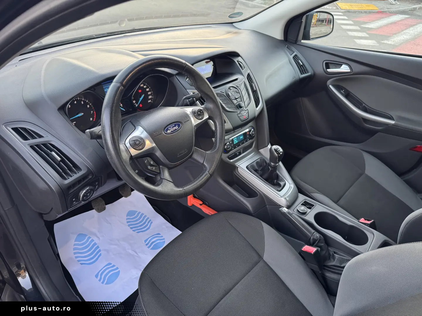 Ford Focus   An 2012  1 6 Benzina (Clasic)