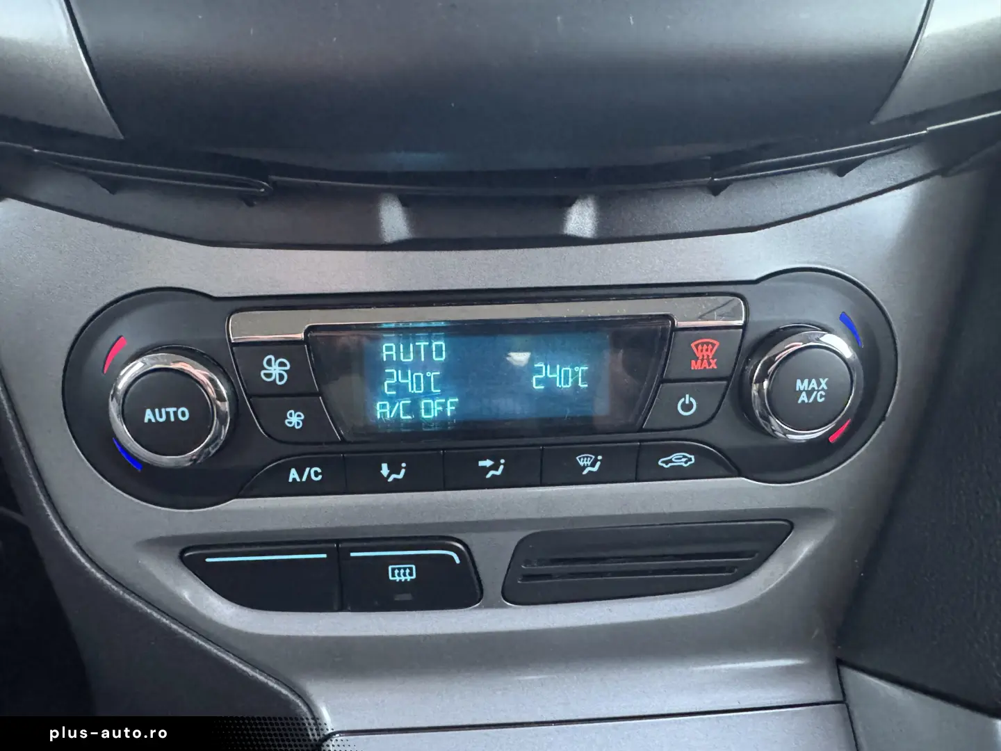 Ford Focus   An 2012  1 6 Benzina (Clasic)