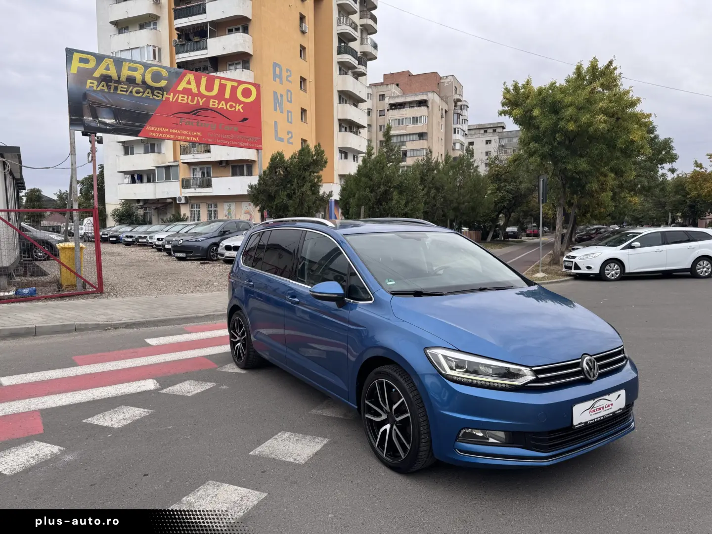 VW Touran   2016  cutie automată  7 Locuri
