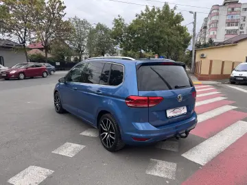 VW Touran   2016  cutie automată  7 Locuri