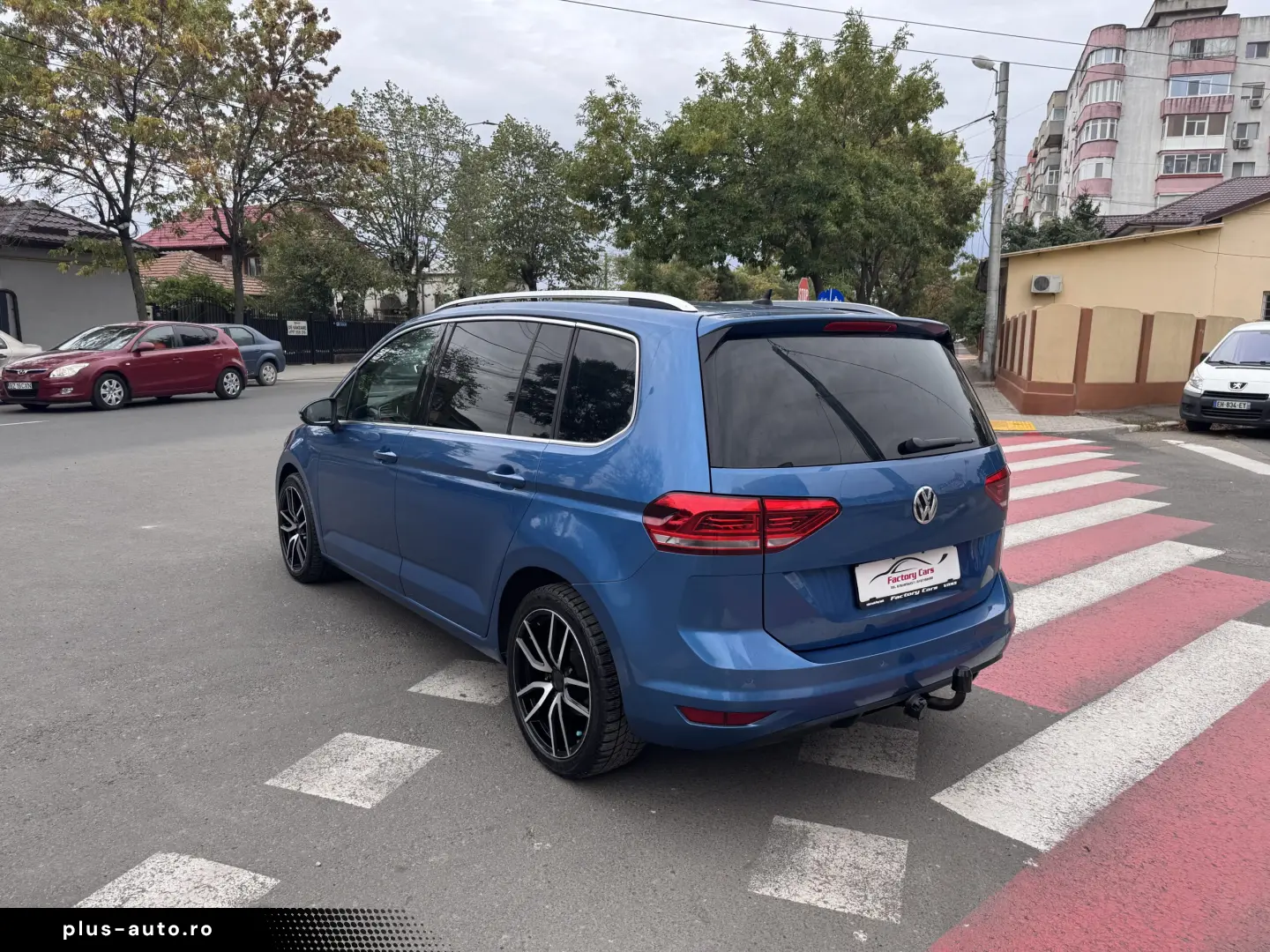 VW Touran   2016  cutie automată  7 Locuri