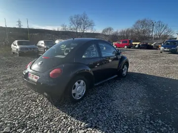 VW Beetle 1.9 TDI – Clasic  Întreținut  Rate Fixe