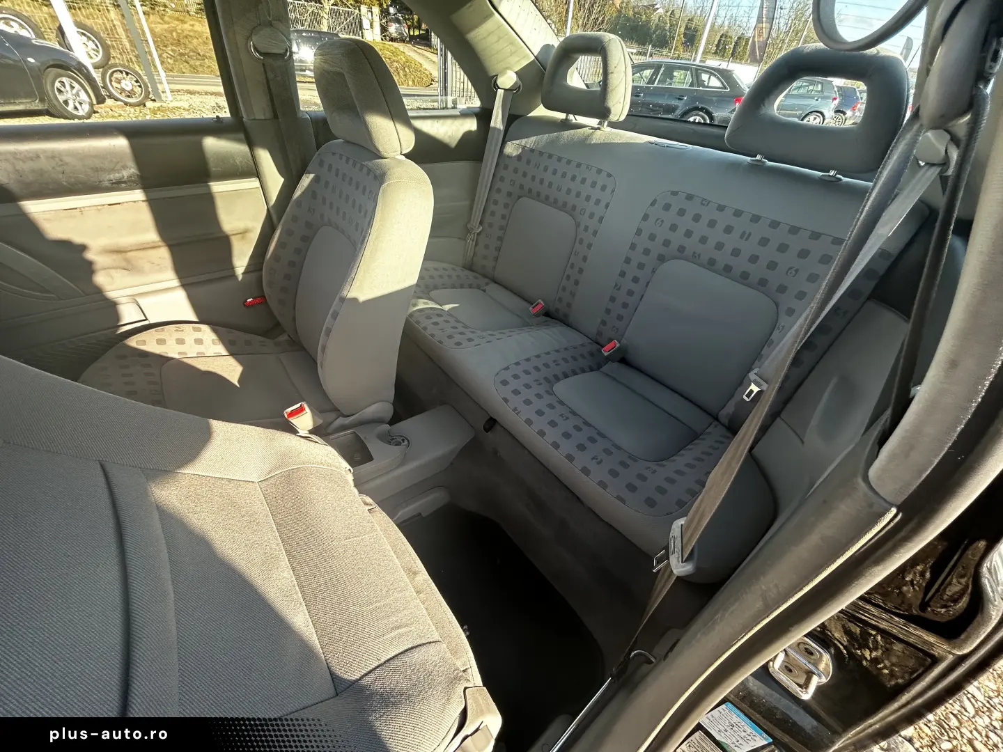 VW Beetle 1.9 TDI – Clasic  Întreținut  Rate Fixe