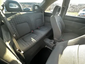 VW Beetle 1.9 TDI – Clasic  Întreținut  Rate Fixe