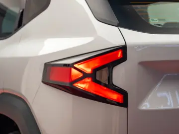 Dacia Duster 1.6 140HP Hybrid 4x2 Journey