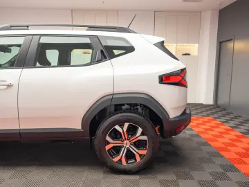 Dacia Duster 1.6 140HP Hybrid 4x2 Journey