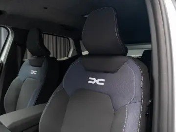 Dacia Duster 1.6 140HP Hybrid 4x2 Journey