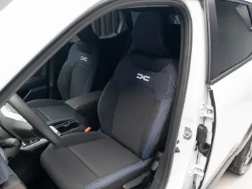 Dacia Duster 1.6 140HP Hybrid 4x2 Journey