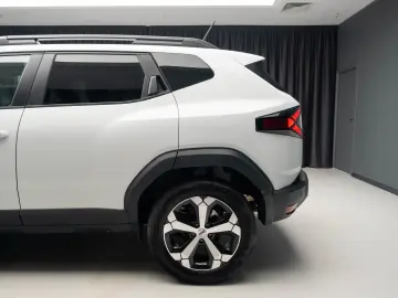 Dacia Duster 1.6 140HP Hybrid 4x2 Journey