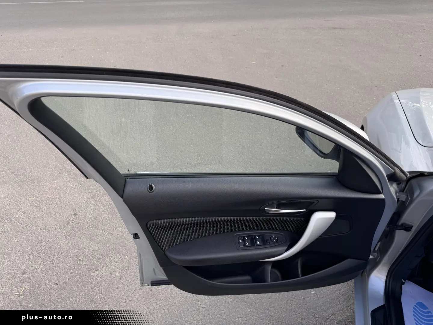 BMW Seria 1   Bi-Xenon   2013