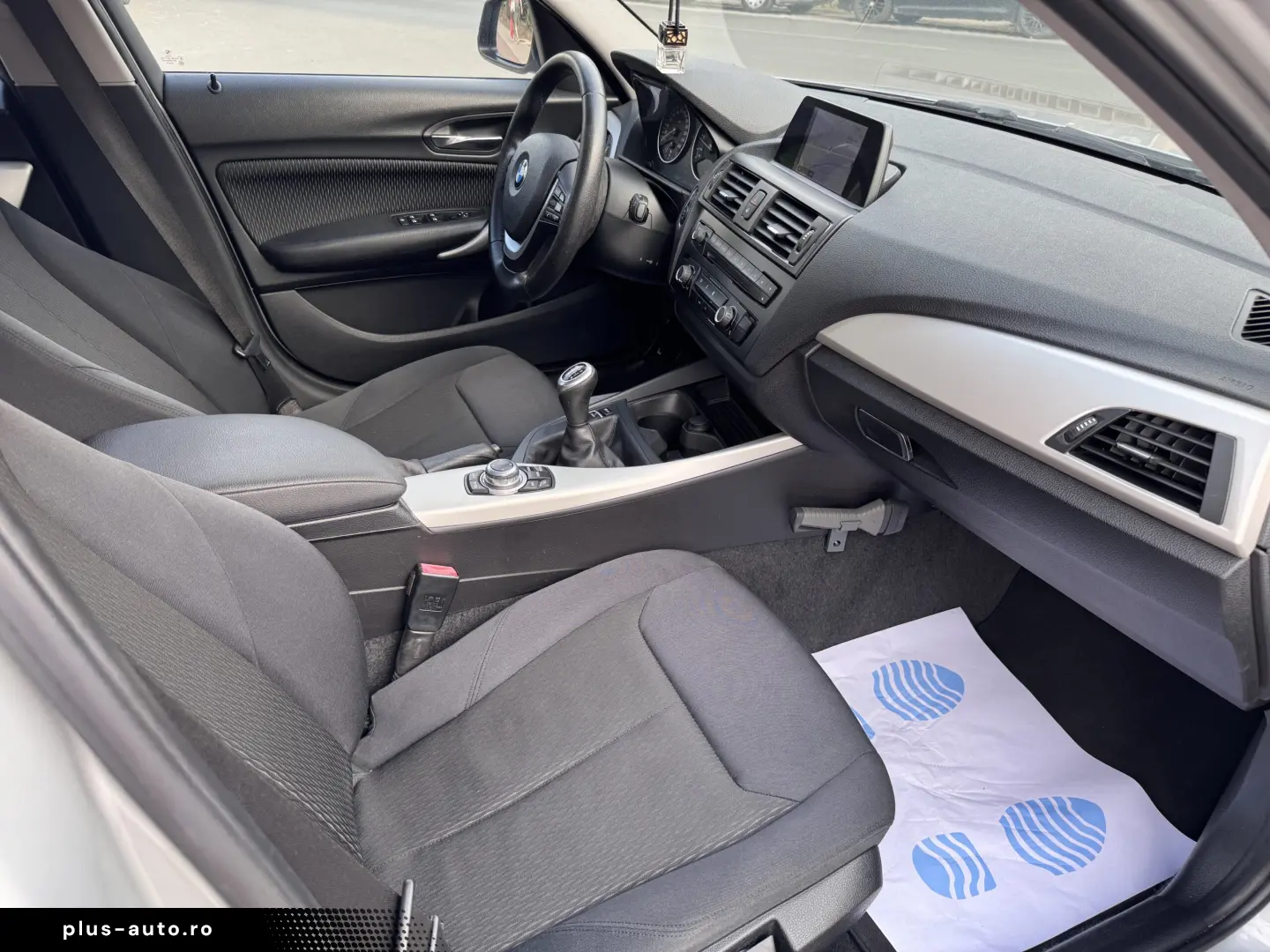 BMW Seria 1   Bi-Xenon   2013