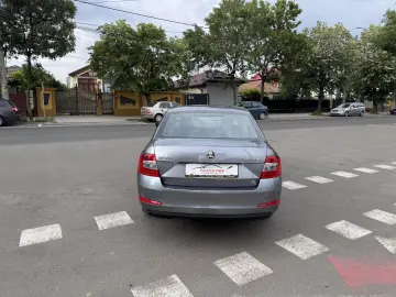 Skoda Octavia   2013   Benzină