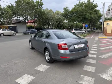 Skoda Octavia   2013   Benzină