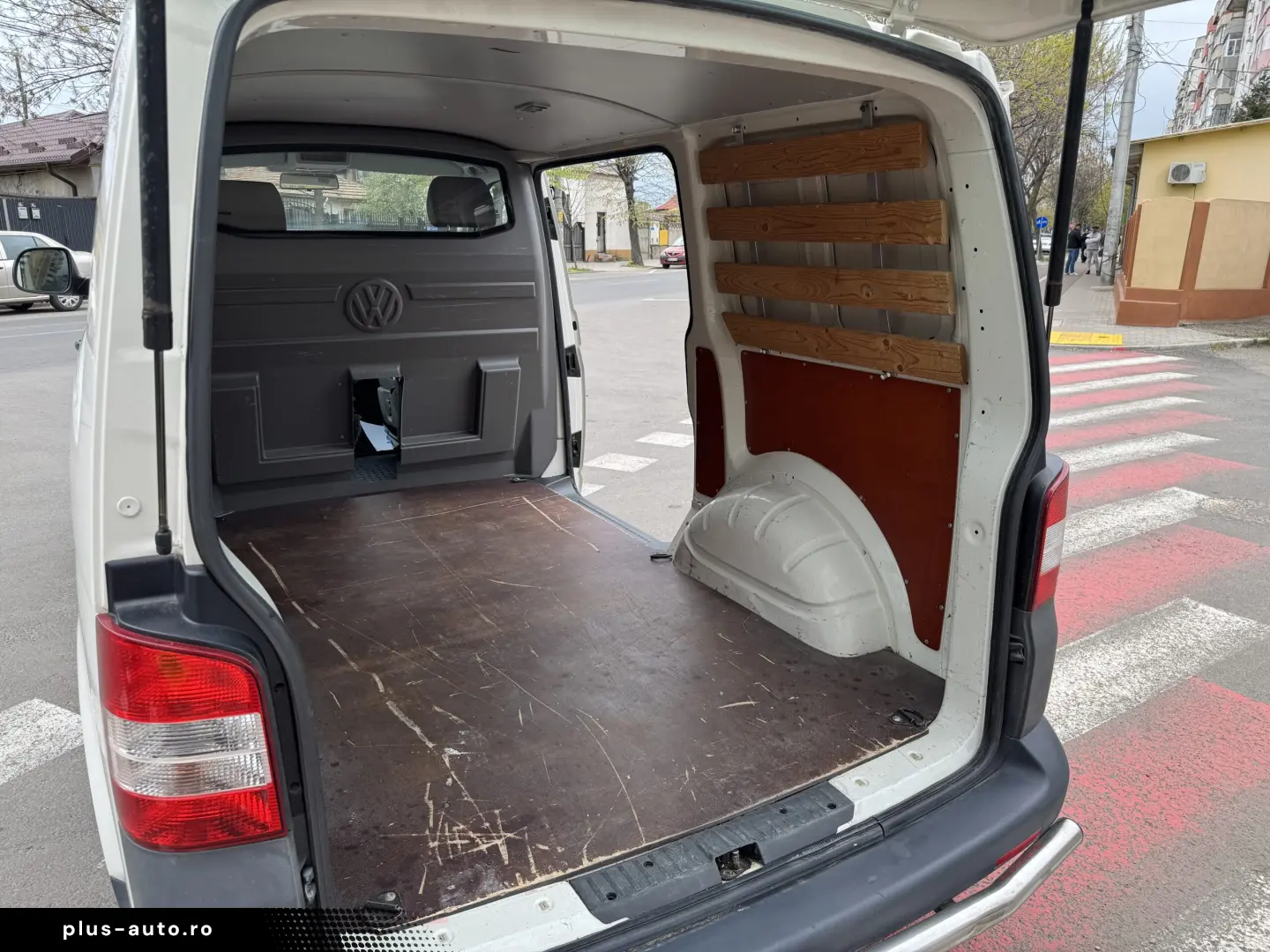 VW Transporter   2010   2 0 D  Euro 5