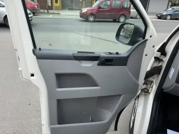 VW Transporter   2010   2 0 D  Euro 5