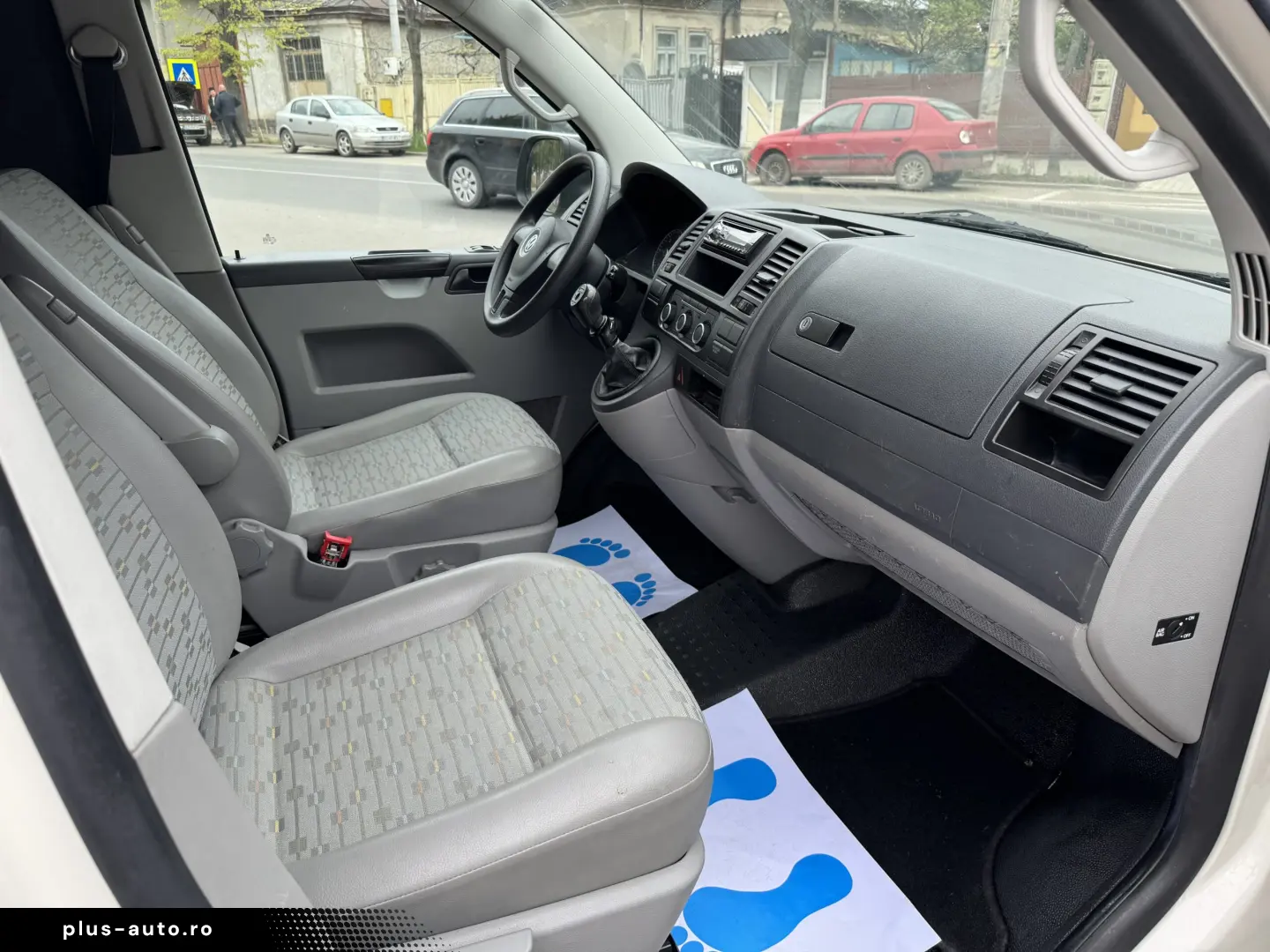 VW Transporter   2010   2 0 D  Euro 5