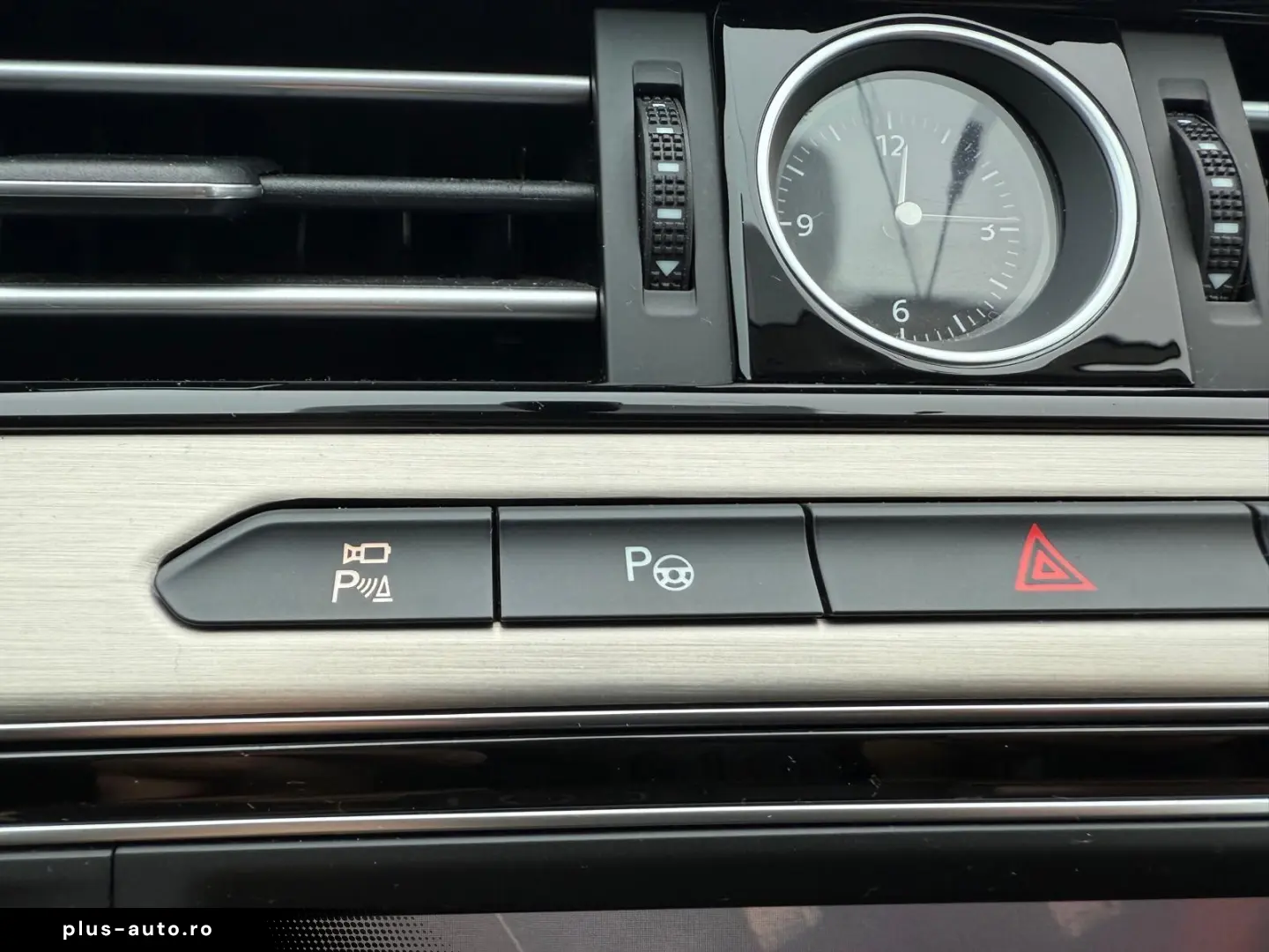 VW Passat   Cutie Automată  An 2015