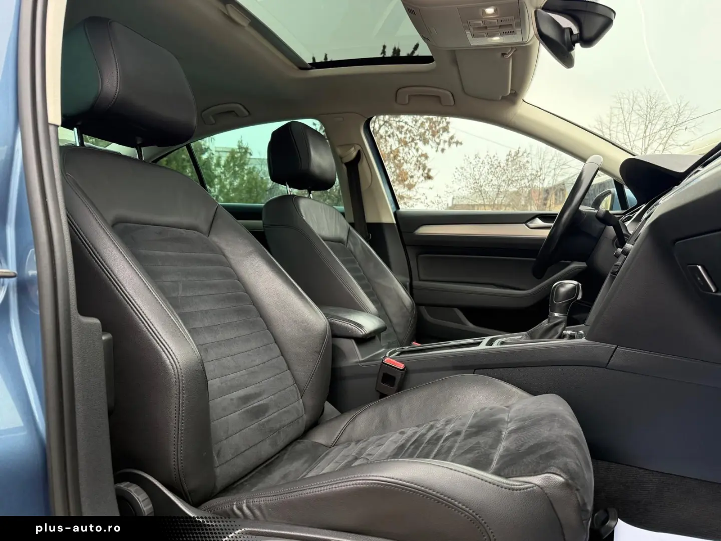 VW Passat   Cutie Automată  An 2015