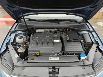 VW Passat   Cutie Automată  An 2015