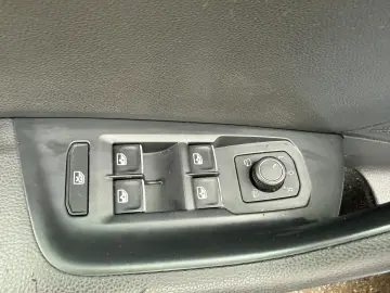 VW Passat   Cutie Automată  An 2015