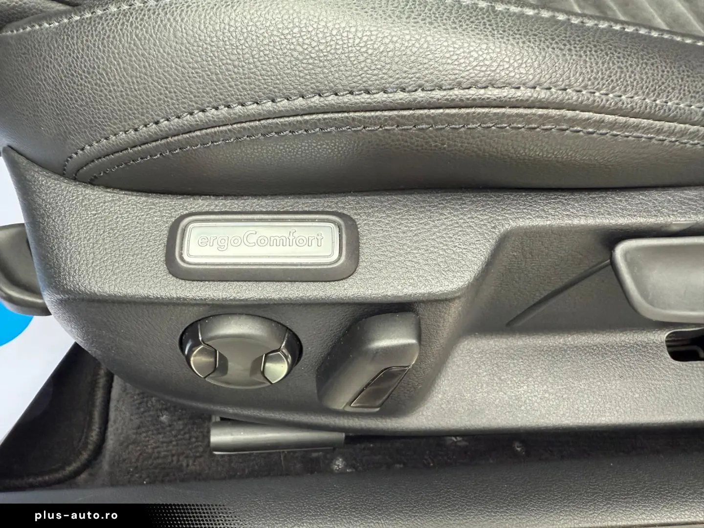 VW Passat   Cutie Automată  An 2015