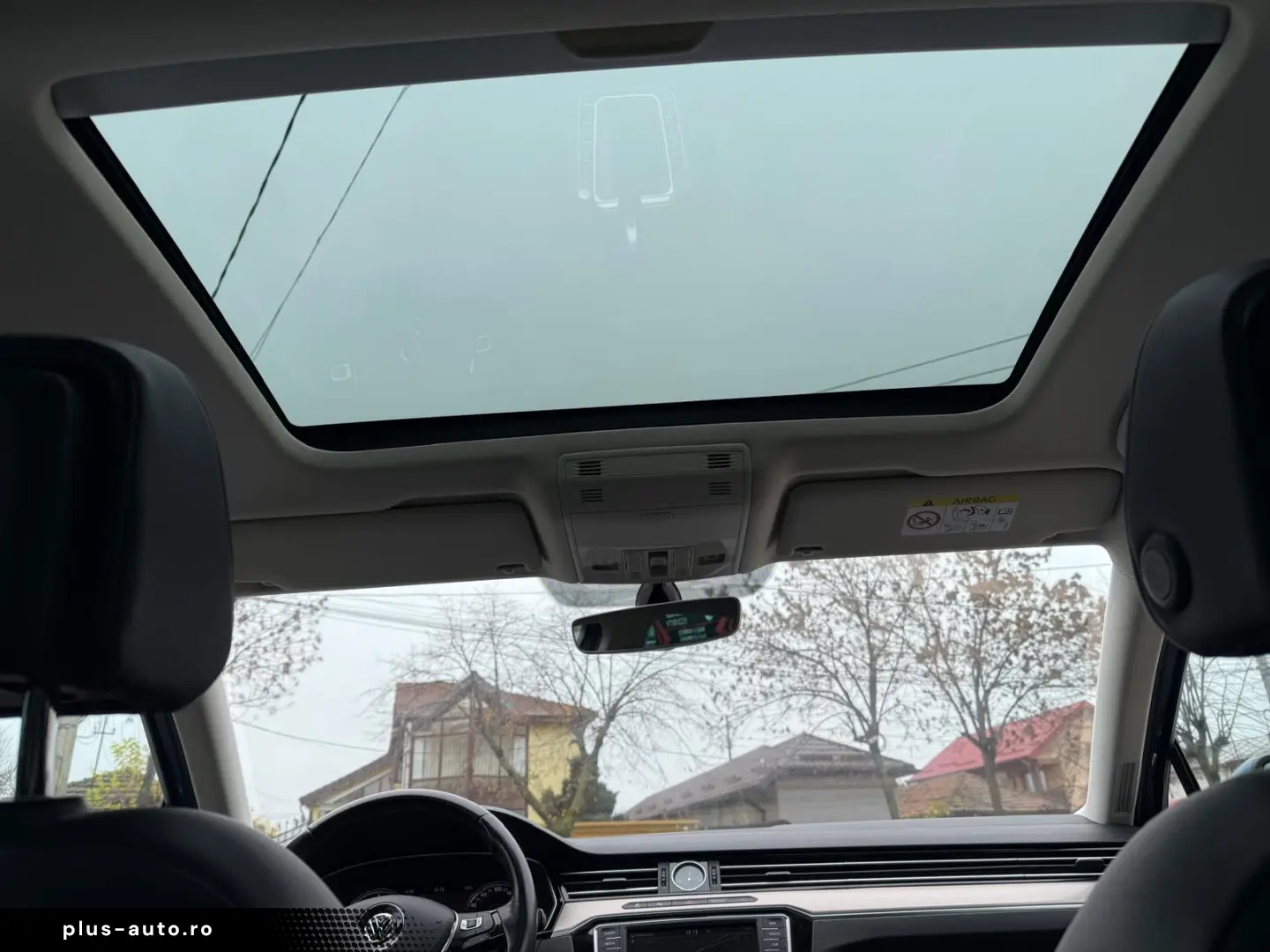 VW Passat   Cutie Automată  An 2015