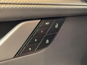 PORSCHE 992 911 Carrera 4S ACC Pano Bose Sport-Abgas 1HD