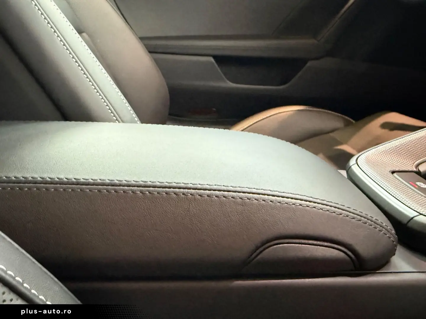 PORSCHE 992 911 Carrera 4S ACC Pano Bose Sport-Abgas 1HD