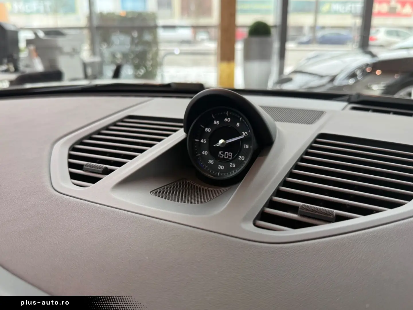 PORSCHE 992 911 Carrera 4S ACC Pano Bose Sport-Abgas 1HD