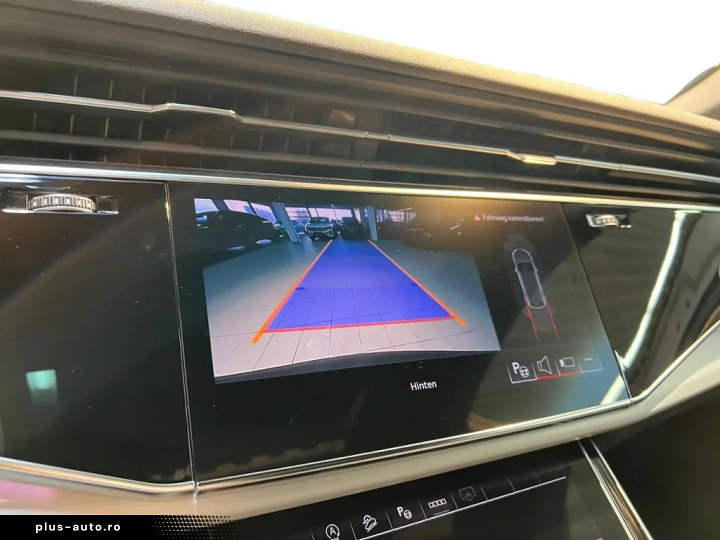 AUDI Q8 50 3.0 TDI quattro Fahrassist AHK Pano SHD