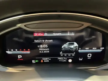 AUDI Q8 50 3.0 TDI quattro Fahrassist AHK Pano SHD