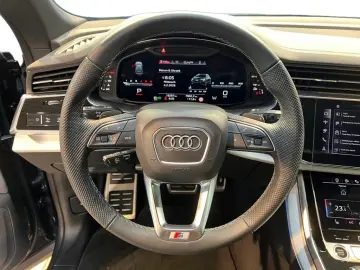 AUDI Q8 50 3.0 TDI quattro Fahrassist AHK Pano SHD