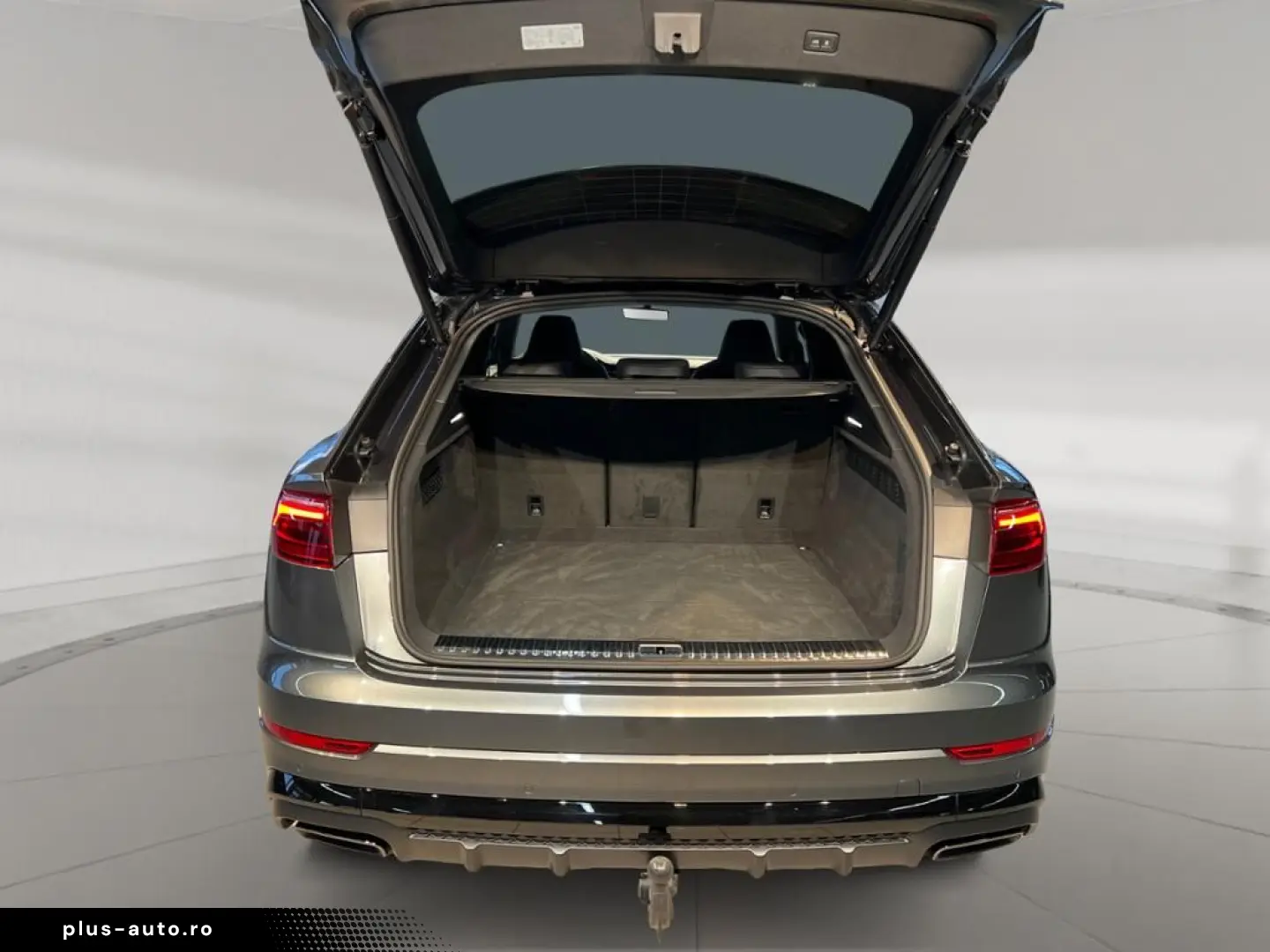 AUDI Q8 50 3.0 TDI quattro Fahrassist AHK Pano SHD