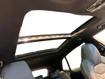 AUDI Q8 50 3.0 TDI quattro Fahrassist AHK Pano SHD