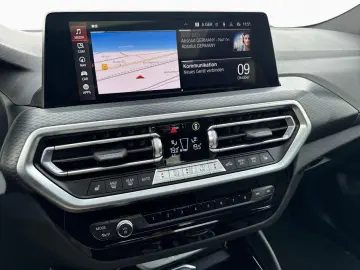 BMW X4 xDr 20dA M SPORT Laser HUD Pano Kam Alu19 SHZ