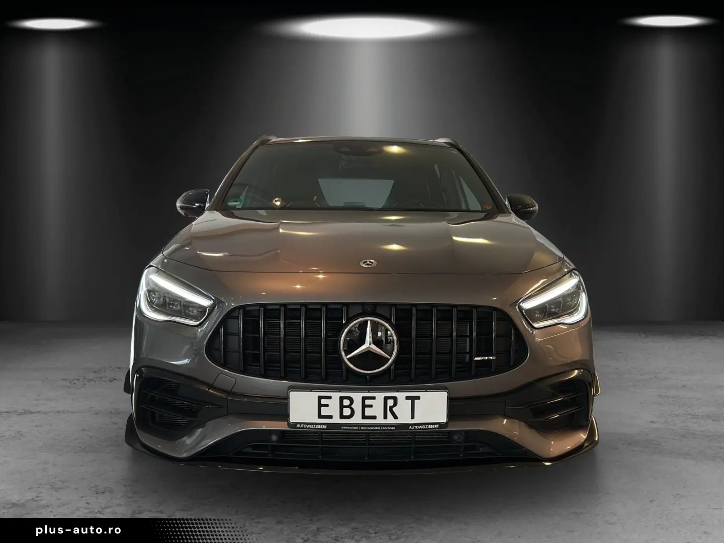 MERCEDES-BENZ GLA 45 S AMG Perf.Sitze DISTRO Massage&hellip;