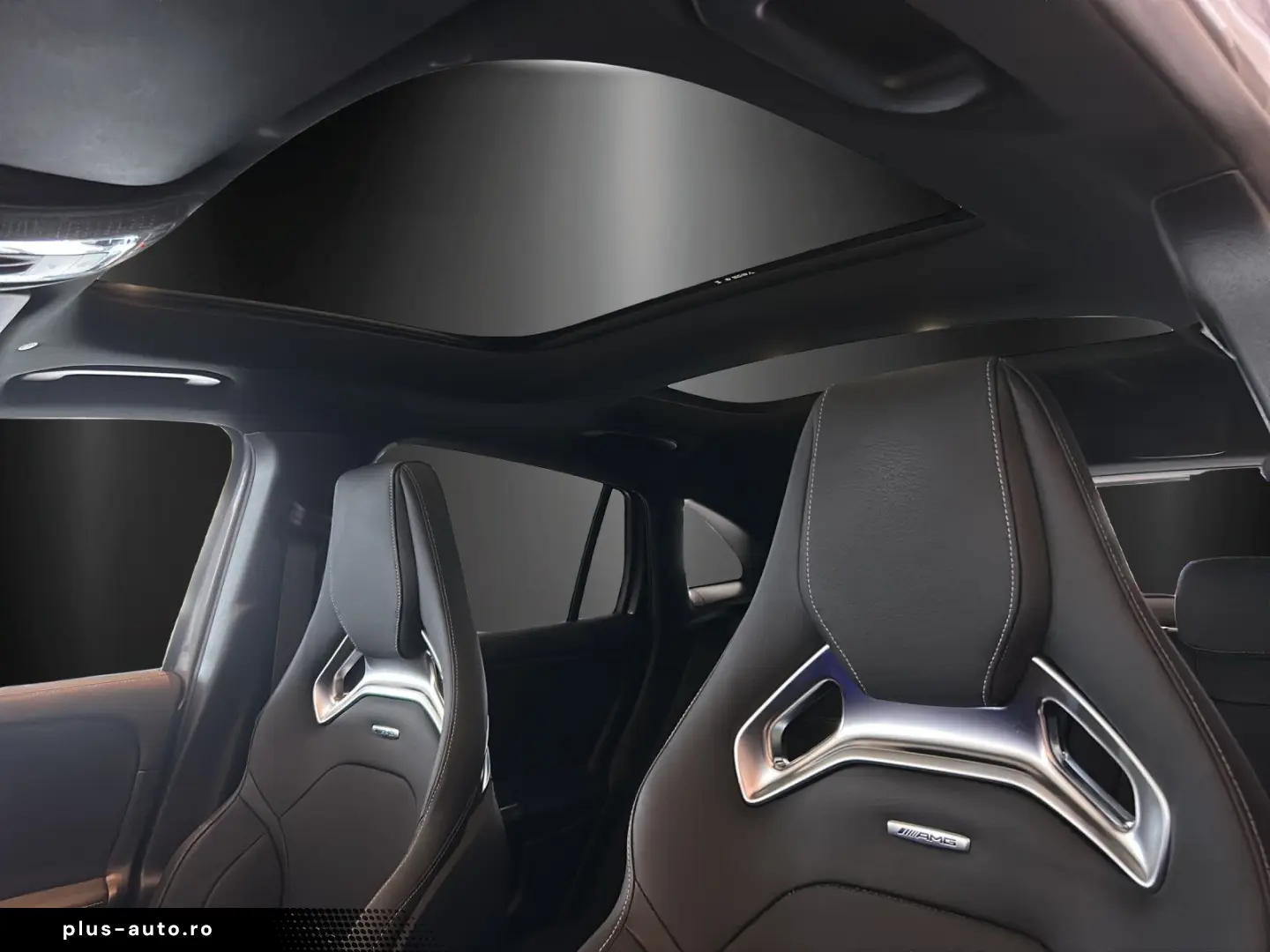 MERCEDES-BENZ GLA 45 S AMG Perf.Sitze DISTRO Massage&hellip;