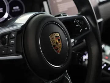 PORSCHE Cayenne Coupé E-Hybrid Platinum Edition Inno AHK