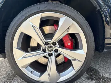 AUDI SQ7 4 0 TFSI qu Matrix AHK Standhzg. B&O HuD Pan