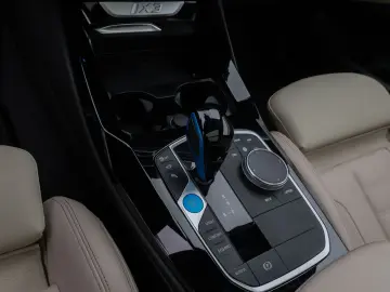 BMW iX3 Impressive M Sport Panorama Laser HUD H K