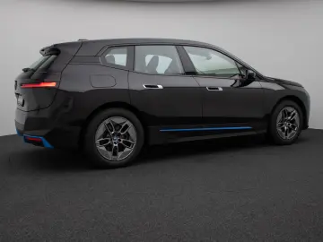 BMW iX xD50 360 H K DAB ACC SoftCl Komfort 21Zoll
