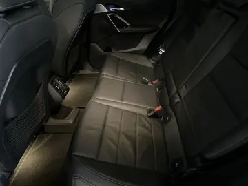 BMW iX1 xDrive30 PANO ACC 360 LederSportstz HUD H&K